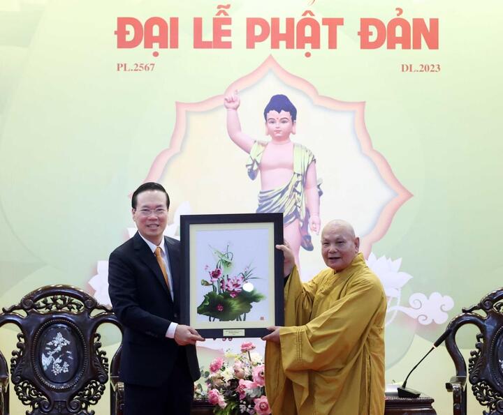 Chủ tịch nước chúc mừng Đại lễ Phật đản tại TP.HCM - 5
