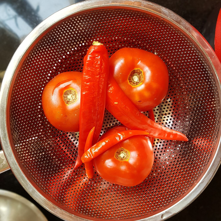 Cô giáo 9x bật mí công thức làm tương ớt siêu ngon tại nhà - 4