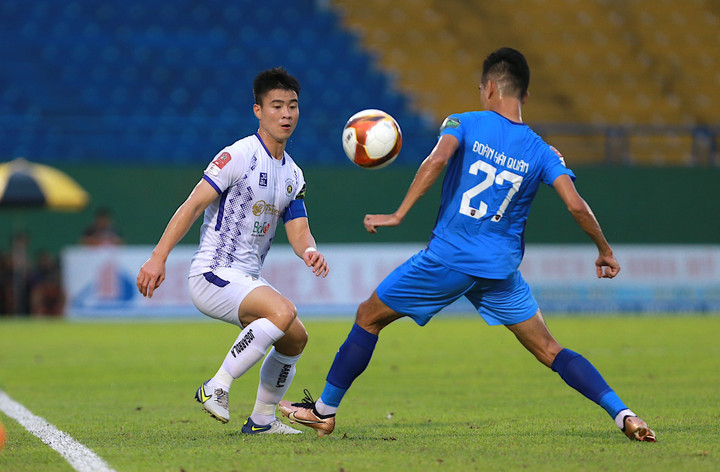 Trực tiếp bóng đá CLB Bình Dương 1-1 Hà Nội FC: Văn Tùng lập công - 3