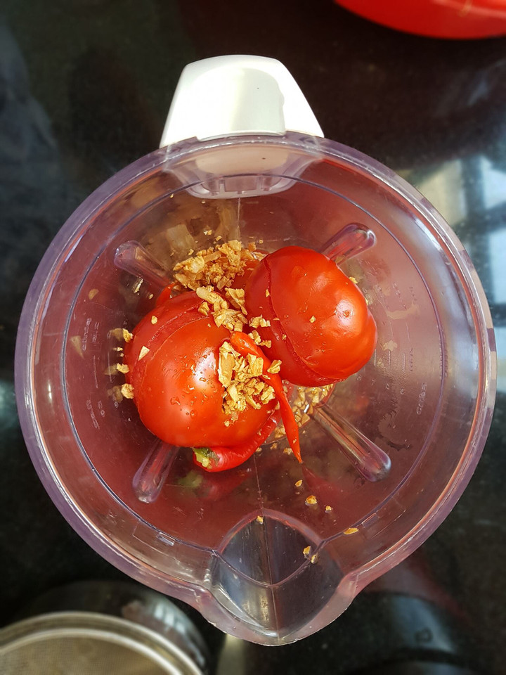 Cô giáo 9x bật mí công thức làm tương ớt siêu ngon tại nhà - 5