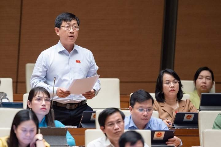 ĐBQH: Sau dịch, bệnh viện rơi vào cảnh nợ doanh nghiệp thiết bị y tế, thuốc - 1