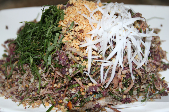 Ngọt bùi đặc sản nham trám nức tiếng, ai cũng phải thử khi đến Bắc Giang - 1