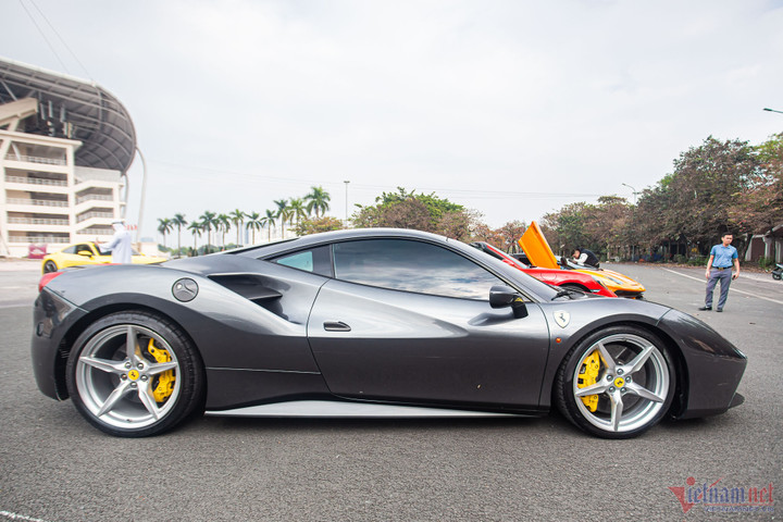 Siêu xe Ferrari 488 GTB từng gắn bó với Cường Đô la rao bán giá chỉ hơn 7 tỷ - 6