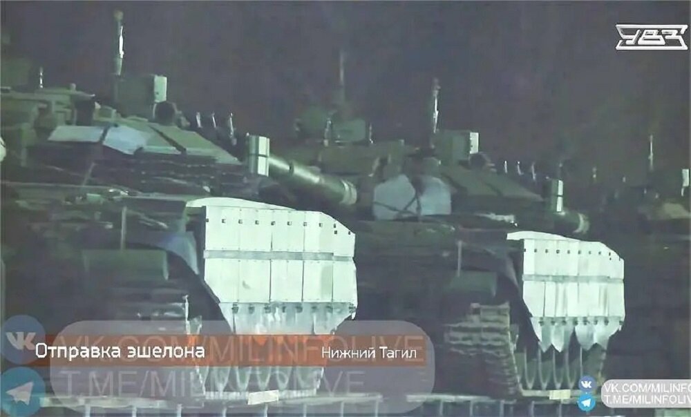 Belarus ra mắt phiên bản T-72 nâng cấp mạnh hơn T-72B3 của Nga? - 3
