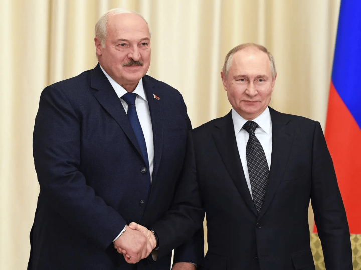 Lukashenko: Sẽ cung cấp vũ khí hạt nhân cho nước tham gia liên minh Nga-Belarus - 1