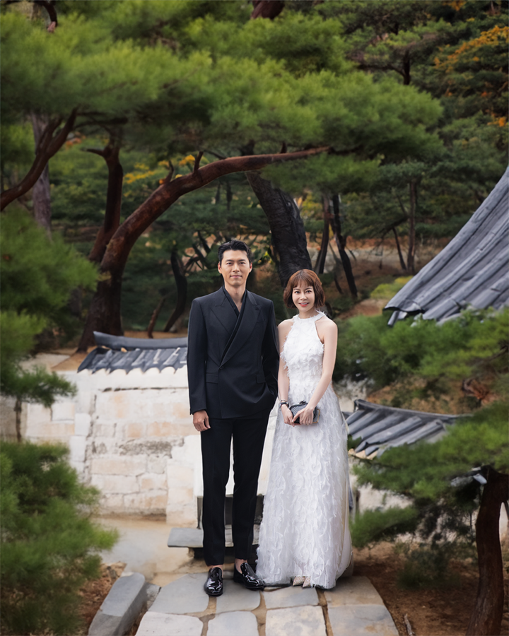 Hoa hậu Hải Dương xinh đẹp bên nam thần Hyun Bin - 3