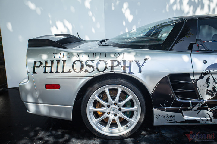 Cận cảnh xe thể thao Acura NSX hàng độc của ông Đặng Lê Nguyên Vũ - 5