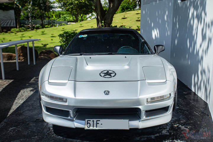 Cận cảnh xe thể thao Acura NSX hàng độc của ông Đặng Lê Nguyên Vũ - 6