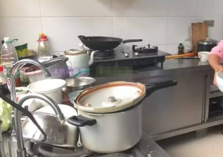 Mẹ chồng cho ăn cơm thừa canh cặn, con dâu đấu tới cùng - 2