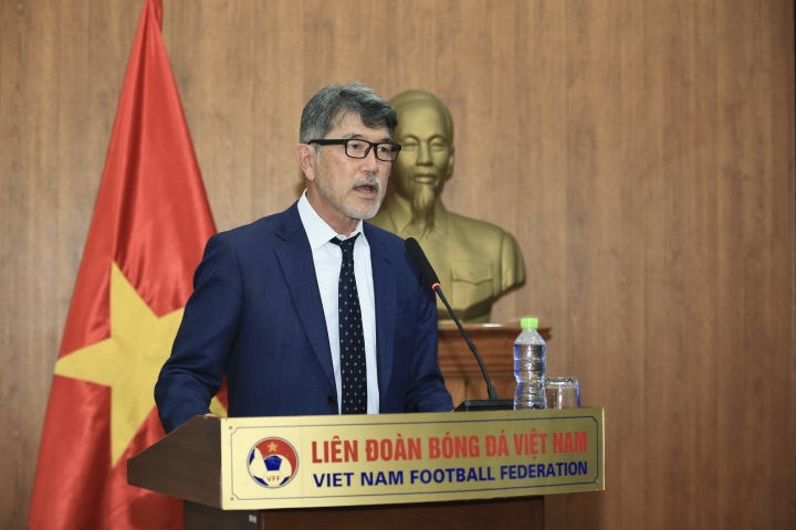Tân Giám đốc kỹ thuật VFF: 'Mong giúp tuyển Việt Nam dự World Cup 2026, 2030' - 1