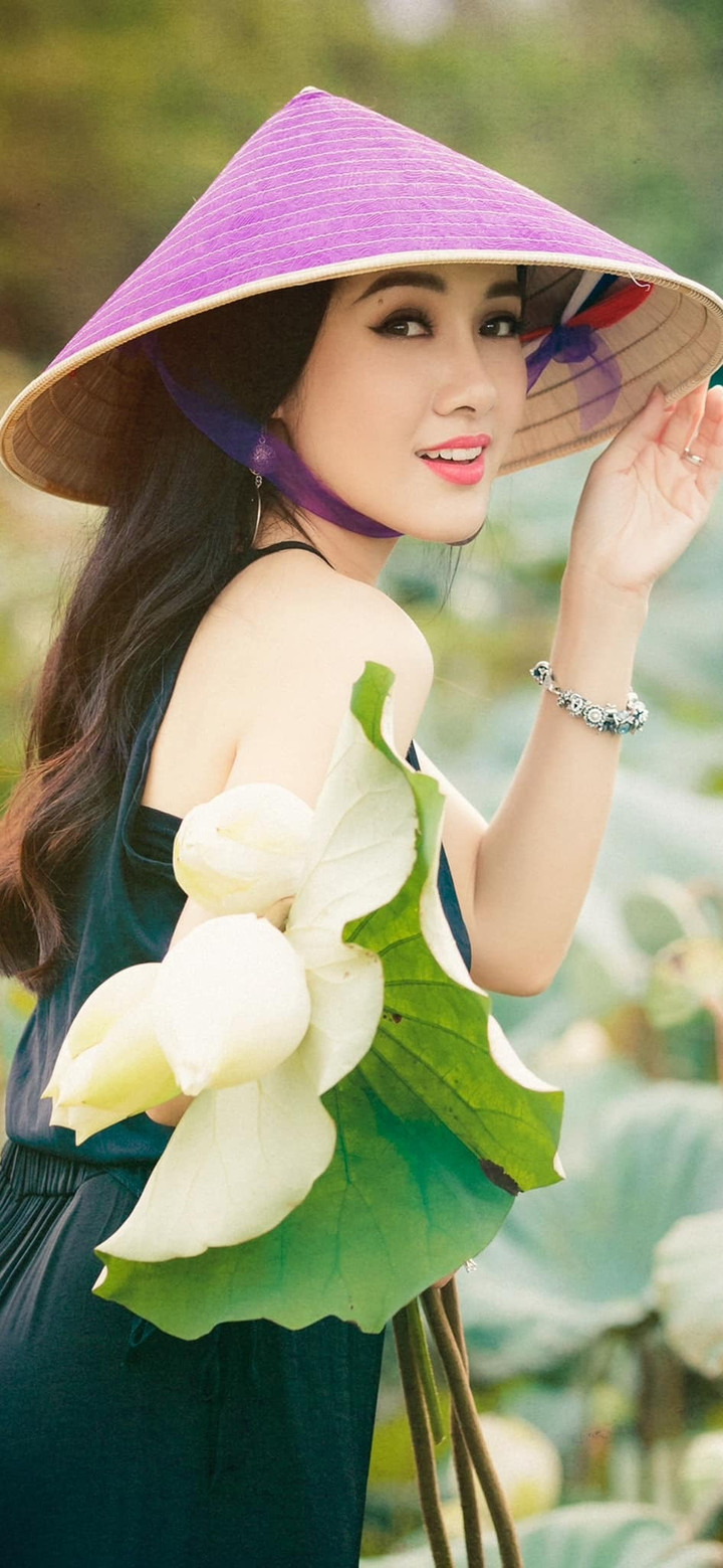 Nhan sắc BTV Hoài Anh VTV: U50 vẫn tự tin khoe làn da đẹp không tì vết - 5