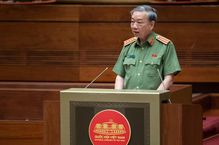 Luật Căn cước có hiệu lực, chứng minh nhân dân còn hạn vẫn sử dụng được - 1