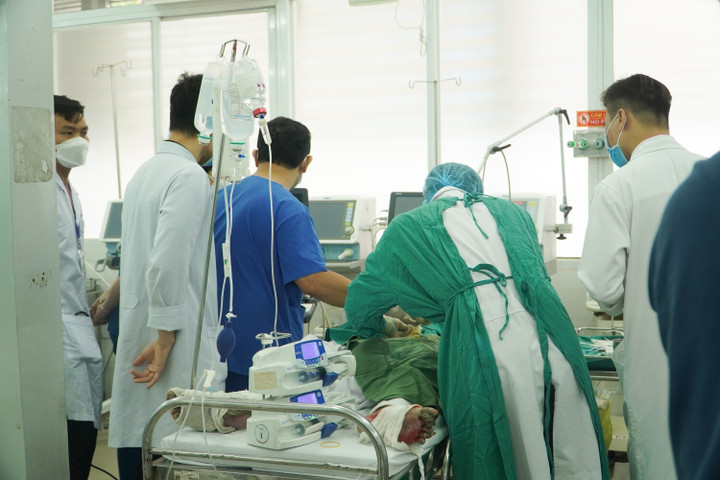 Ghen tuông, đốt phòng trọ ở Đồng Nai: 3 người bỏng nặng, 2 ca tiên lượng xấu - 1