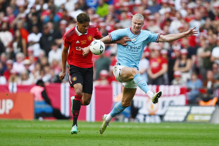 Trực tiếp bóng đá Man City 2-1 Man Utd: Gundogan lập cú đúp siêu phẩm - 1