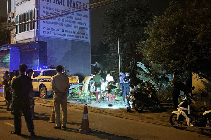 Say xỉn đâm trọng thương thiếu tá CSGT, tài xế hối lỗi ở nhà tạm giam - 2