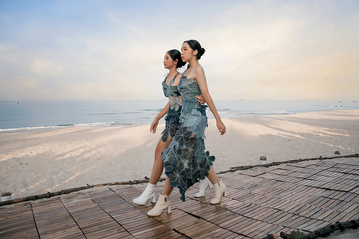 Con trai 3 tuổi của Đàm Vĩnh Hưng lần đầu diễn thời trang cùng bố - 10