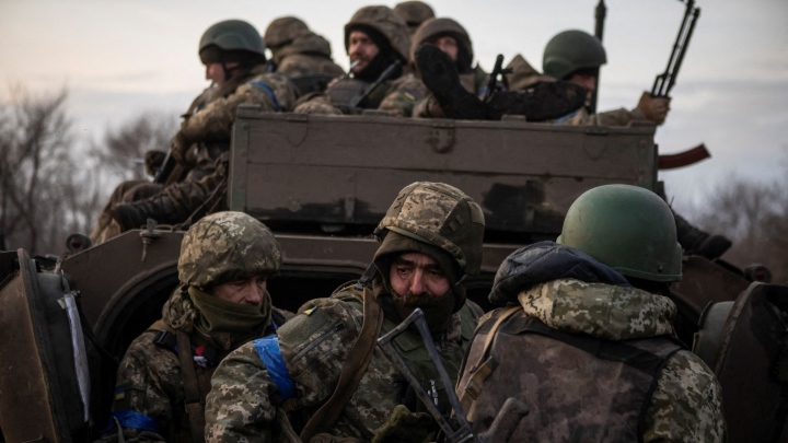 Bộ Quốc phòng Nga: Ukraine bắt đầu 'tấn công quy mô lớn' - 1