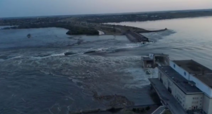 Vỡ đập Kherson: Lũ phá hủy nhà máy điện, Nga bị buộc nhận trách nhiệm - 1