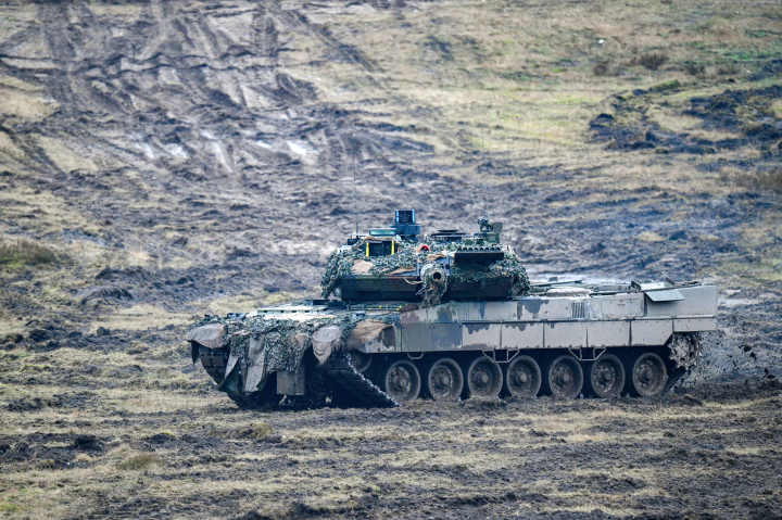 Nga tuyên bố phá hủy xe tăng NATO ở Ukraine - 1