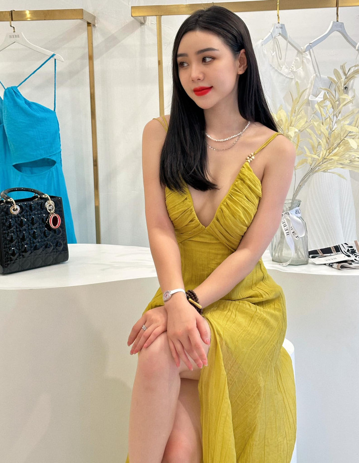 Sao Việt 7/6: Huyền Lizzie gợi cảm, bà xã Lê Dương Bảo Lâm xinh như hoa hậu - 8