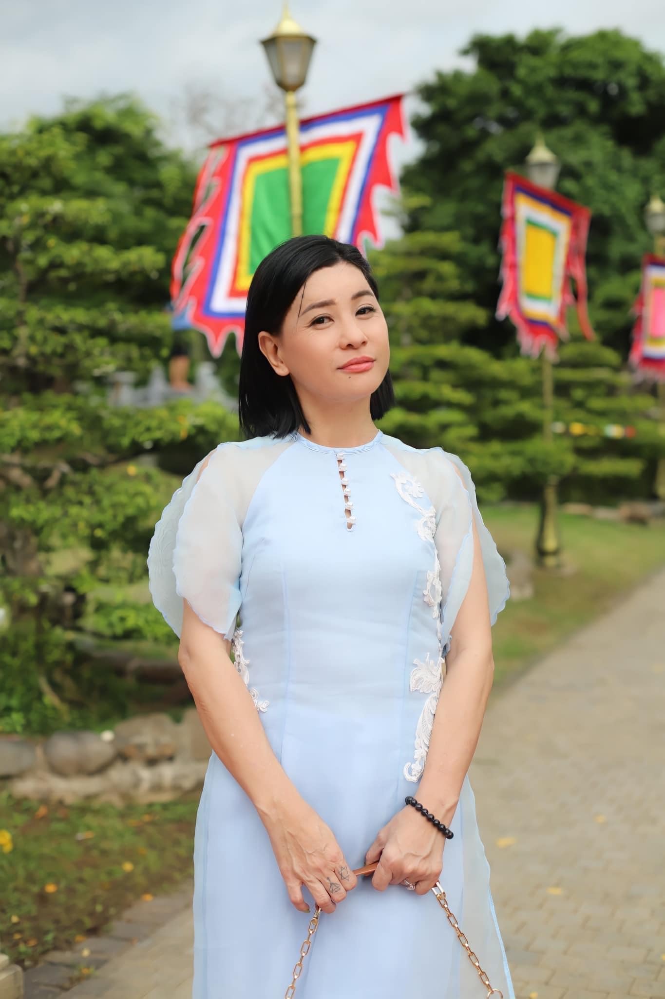 Cát Phượng thay đổi thế nào từ khi yêu bạn trai Việt kiều? - 14