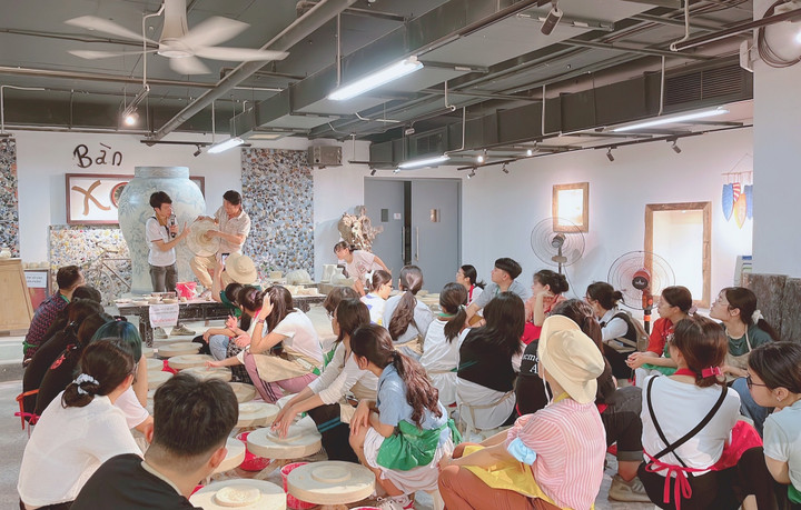 Học sinh khám phá và trải nghiệm văn hóa, lịch sử Việt Nam - Hàn Quốc - 4