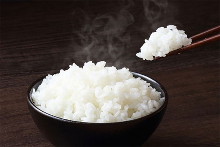 Những thực phẩm không nên hâm nóng trong lò vi sóng kẻo rước bệnh - 1