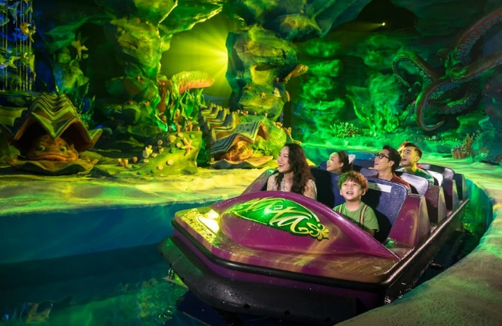 Phiêu lưu thế giới tại VinWonders Nha Trang với siêu phẩm giải trí Rạp phim bay - 4