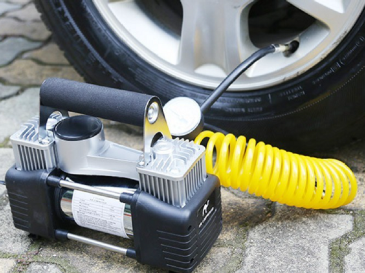 Những vật dụng luôn phải mang trong xe - 1