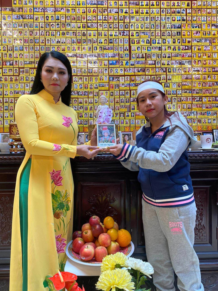 Sao Việt 12/6: Bình Tinh làm lễ 100 ngày mất cho cha nuôi Vũ Linh dù đang ở Pháp - 3