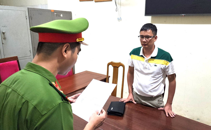 Lập công ty ‘ma’ để buôn lậu thuốc bắc từ Trung Quốc về Việt Nam - 1