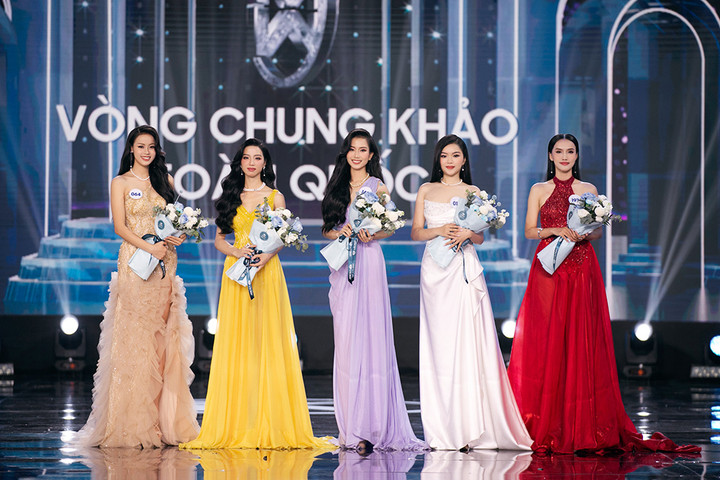 Thí sinh Miss World Vietnam 2023 nóng bỏng với bikini tại chung khảo - 9