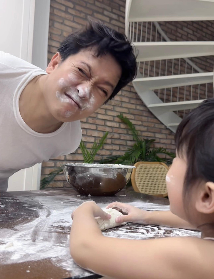 Nhã Phương khoe ảnh 'gia đình bất ổn', tiết lộ tính cách thực của ái nữ - 2