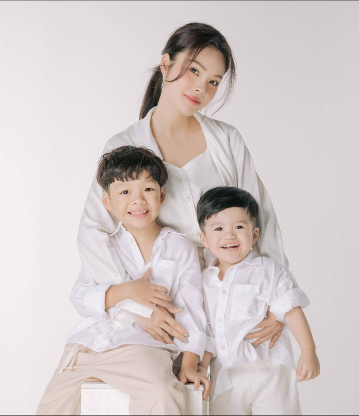 Bị hỏi thẳng 'trả hết nợ chưa?', Dương Cẩm Lynh đáp trả thế nào? - 2