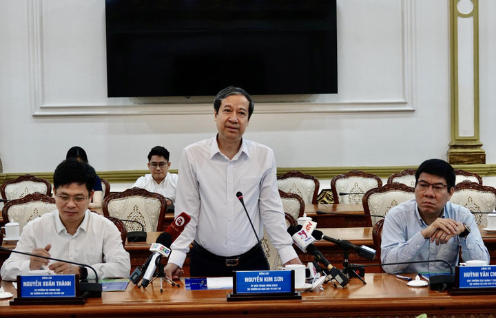 Bộ trưởng GD-ĐT: In đề thi tốt nghiệp THPT tránh hiểu nhầm như thi lớp 10 Hà Nội - 2