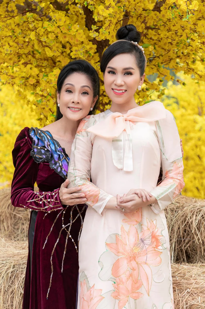Hồng Phượng: 'Tôi và mẹ đã phải rời khỏi nhà cậu Năm - NSƯT Vũ Linh' - 3