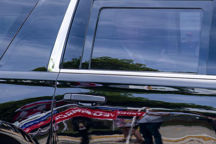 Cựu Tổng thống Donald Trump tới Flordia đối mặt với các tội danh hình sự - 2