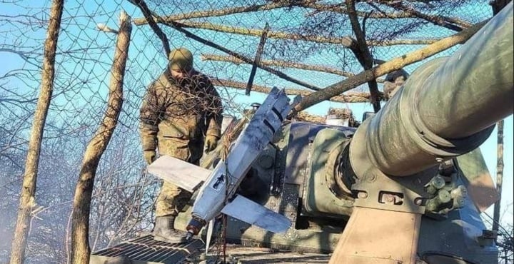 Điều gì khiến UAV Lancet-3 trở thành 'thợ săn' Leopard 2 ở chiến trường Ukraine? - 1