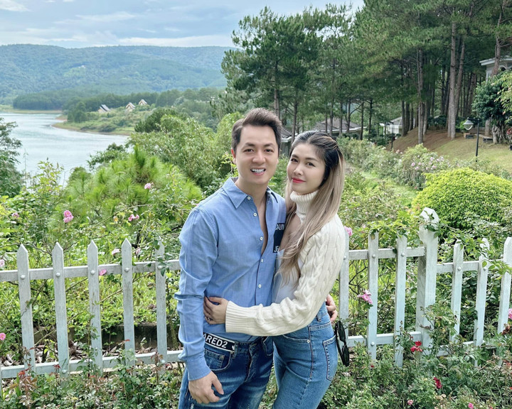 Sao Việt 16/6: Xuân Hinh tới nhà thăm Công Lý, Hà Kiều Anh đọ sắc bên Hồng Nhung - 8