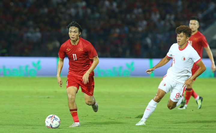 Trực tiếp bóng đá Việt Nam 1-0 Hong Kong: Quế Ngọc Hải ghi bàn - 4