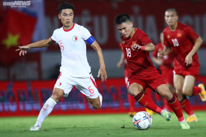 Trực tiếp bóng đá Việt Nam 1-0 Hong Kong: Quế Ngọc Hải ghi bàn - 1