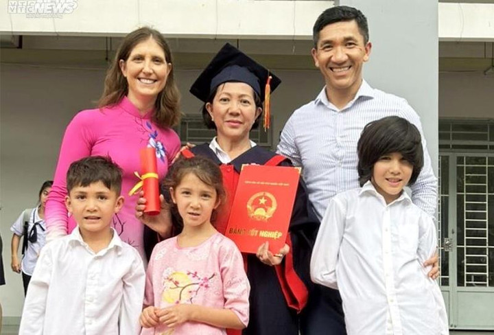 Thí sinh 64 tuổi thi THPT: Chung trường với cháu, đeo đuổi nghiệp học dở dang - 4