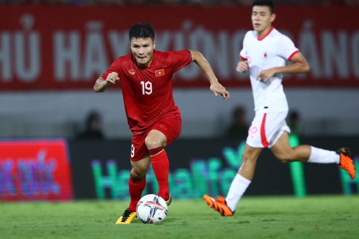 Quang Hải và đồng đội lạc nhịp trong trận HLV Troussier ra mắt tuyển Việt Nam - 4