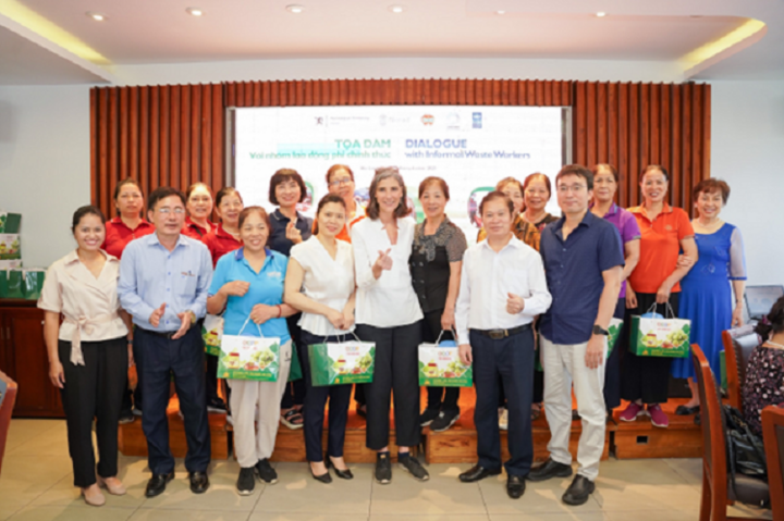 Toạ đàm với các chi hội, nhóm làm nghề thu gom rác thải tại Hạ Long - 1