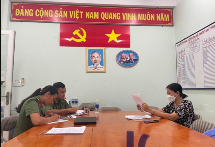 Công an TP.HCM phạt 2 người đăng tin xuyên tạc vụ tấn công trụ sở xã ở Đắk Lắk - 2