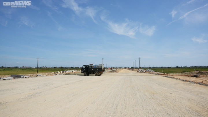 Lãnh đạo tỉnh kiểm tra dự án thi công 'rùa bò' ở Huế sau phản ánh của VTC News - 2