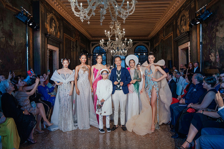 Mẫu nhí 14 tuổi Bảo Hà trình diễn cùng H’Hen Niê, Tiểu Vy trong show thời trang - 8