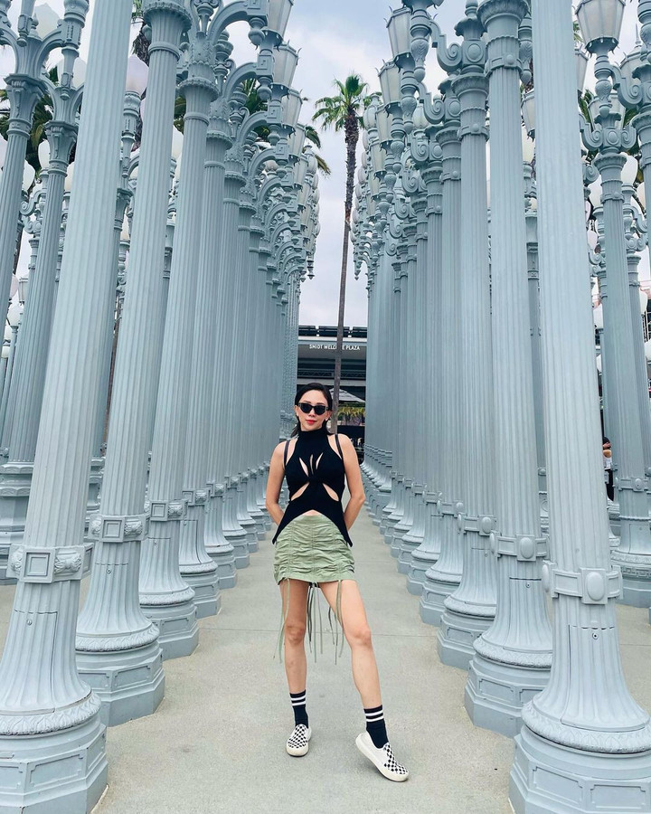 Sao Việt 18/6: Bình Tinh tới thắp nhang cha nuôi Vũ Linh, động viên Hồng Loan - 10