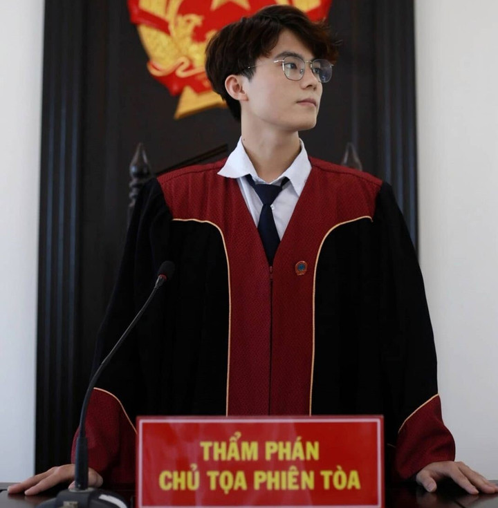 Hot boy Học viện Toà án gây sốt mạng 3 năm trước giờ ra sao? - 1