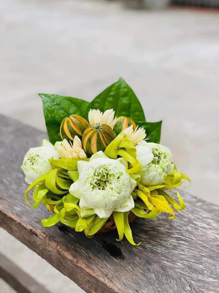 Chị em đua nhau đặt mâm cỗ đẹp ngất ngây cho Tết Đoan ngọ, người bán bội thu - 8